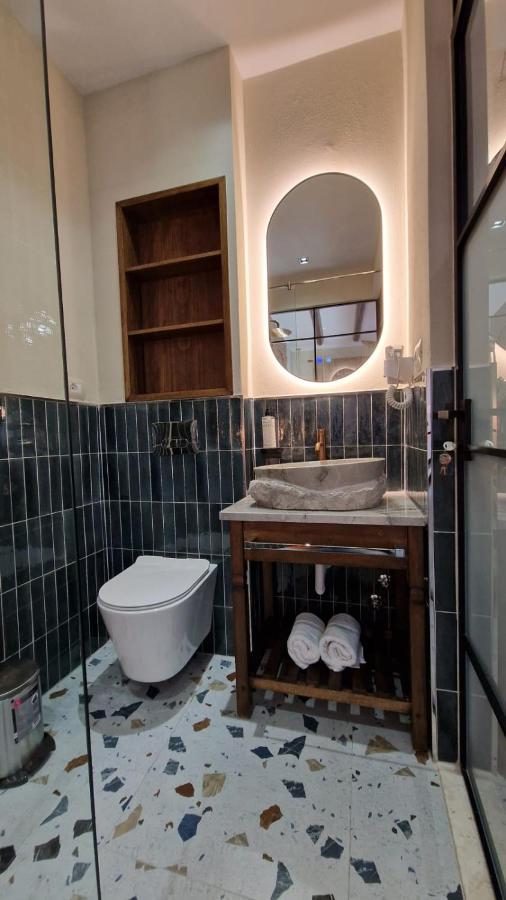 Bujtina Behram Hotel Корча Екстериор снимка