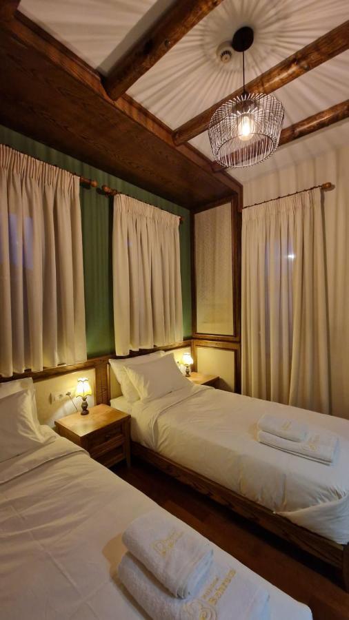 Bujtina Behram Hotel Корча Екстериор снимка