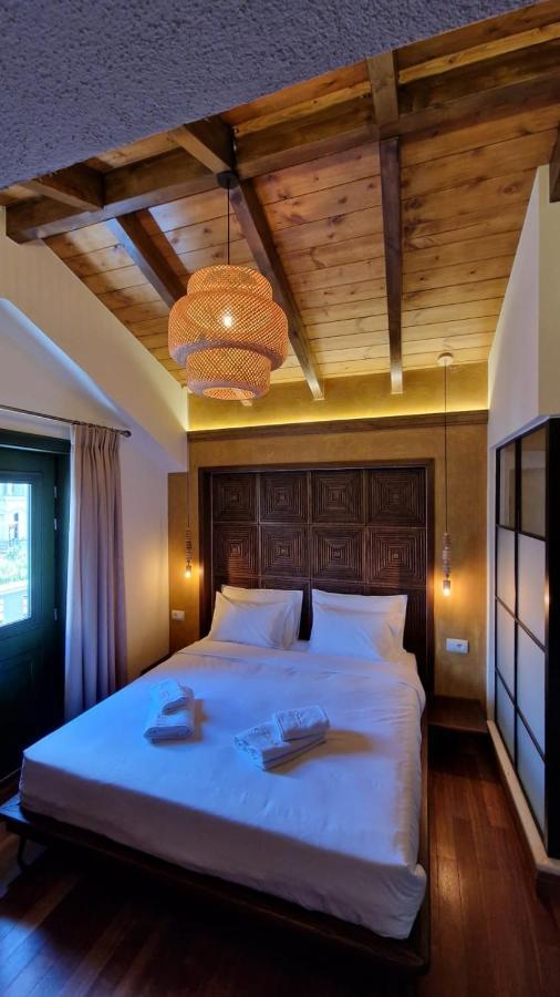 Bujtina Behram Hotel Корча Екстериор снимка