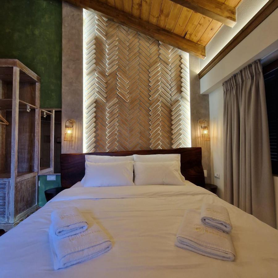 Bujtina Behram Hotel Корча Екстериор снимка